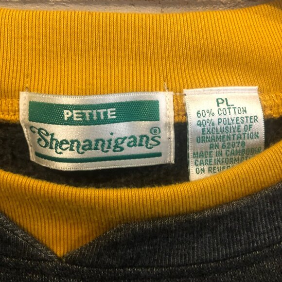 Shenanigans Petite Sweatshirt Embroidered Butterflies Grey Vtg Grandmacore - Picture 3 of 6